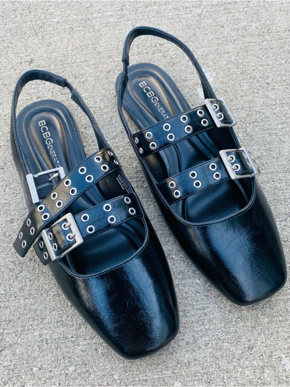 [B] BCBGeneration Hendo Double Buckle Slingback Square Toe Flat Black Size 7